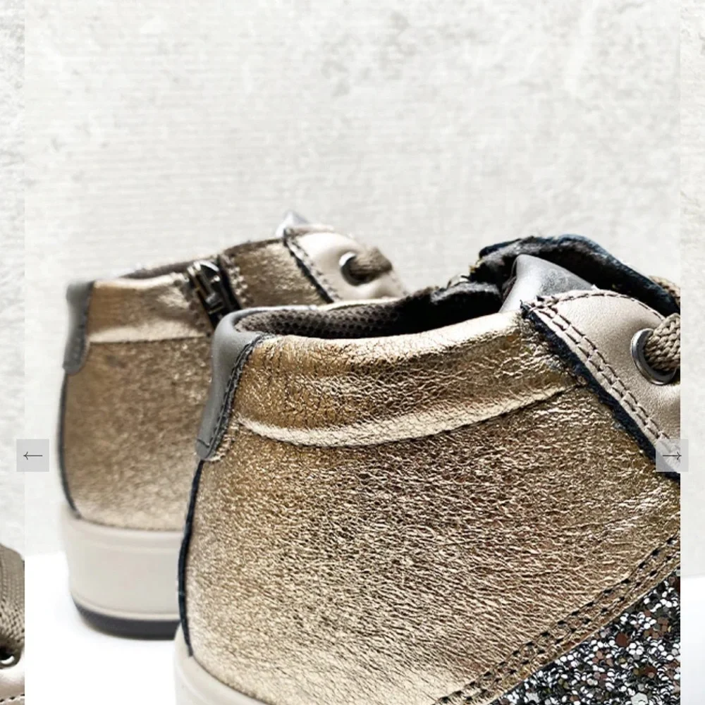 NWOT IGI&CO Sneakers with Golden Leather and Silver Glitter Detail Size‎ EU 36